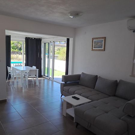 Villa Nane Garden House With Heated Pool Mirce Esterno foto