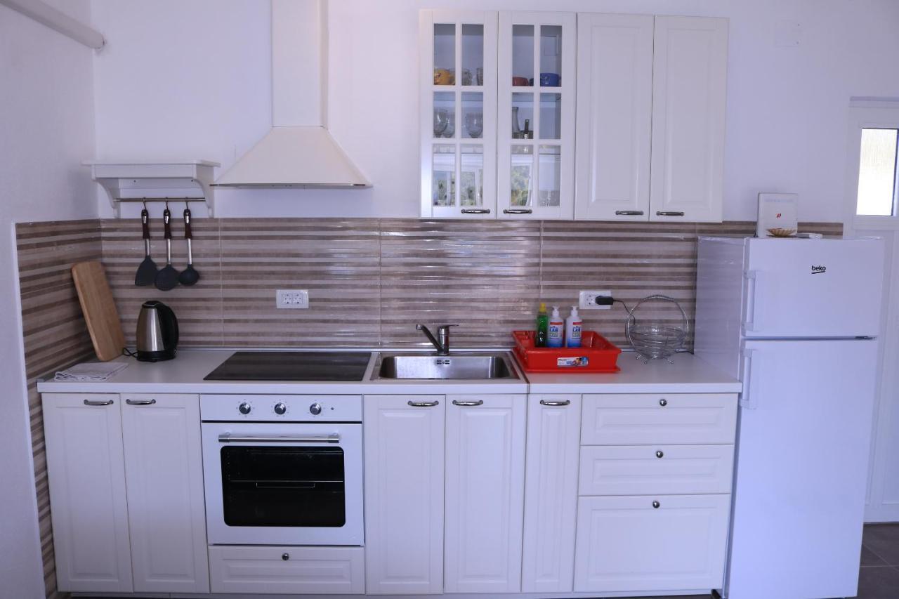 Villa Nane Garden House With Heated Pool Mirce Esterno foto